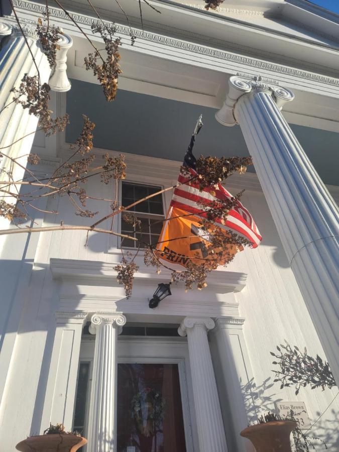 House Of 1833 Bed And Breakfast Mystic Bagian luar foto