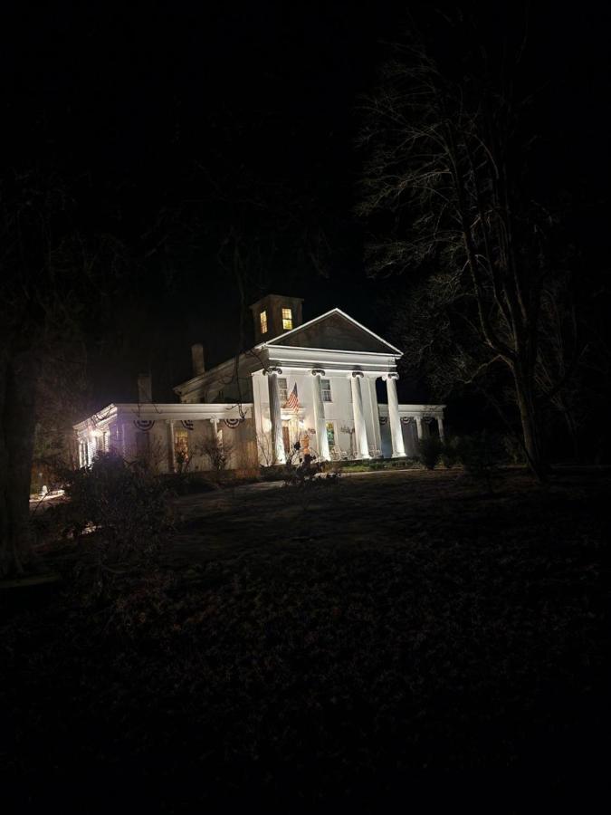 House Of 1833 Bed And Breakfast Mystic Bagian luar foto
