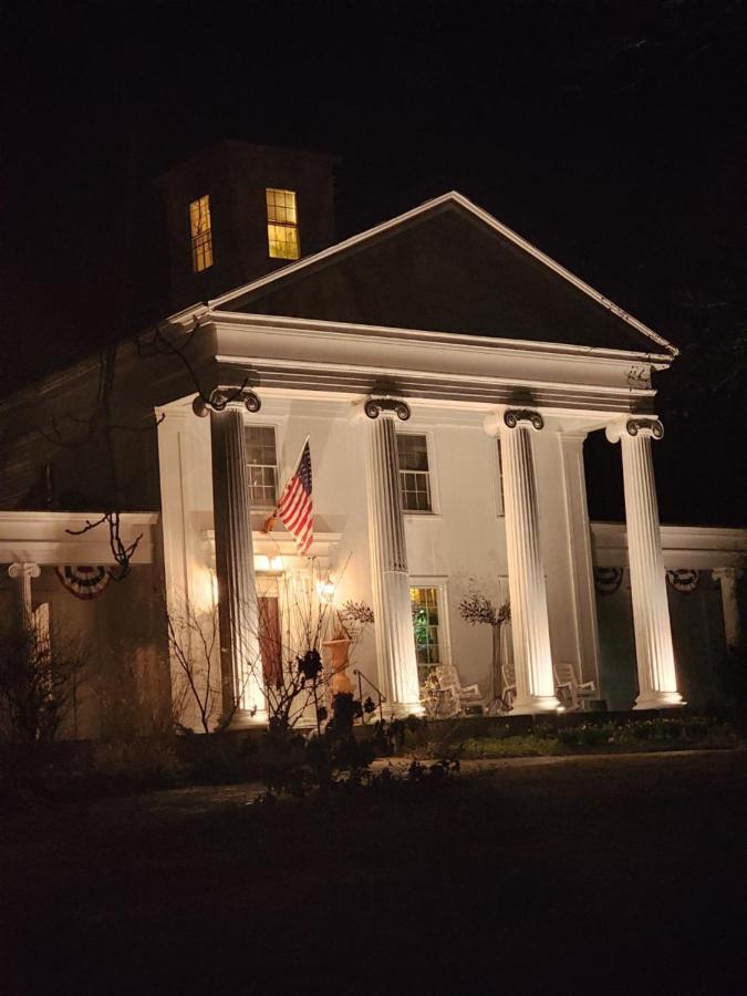 House Of 1833 Bed And Breakfast Mystic Bagian luar foto