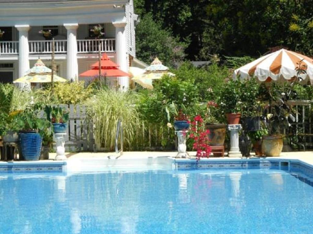 House Of 1833 Bed And Breakfast Mystic Bagian luar foto
